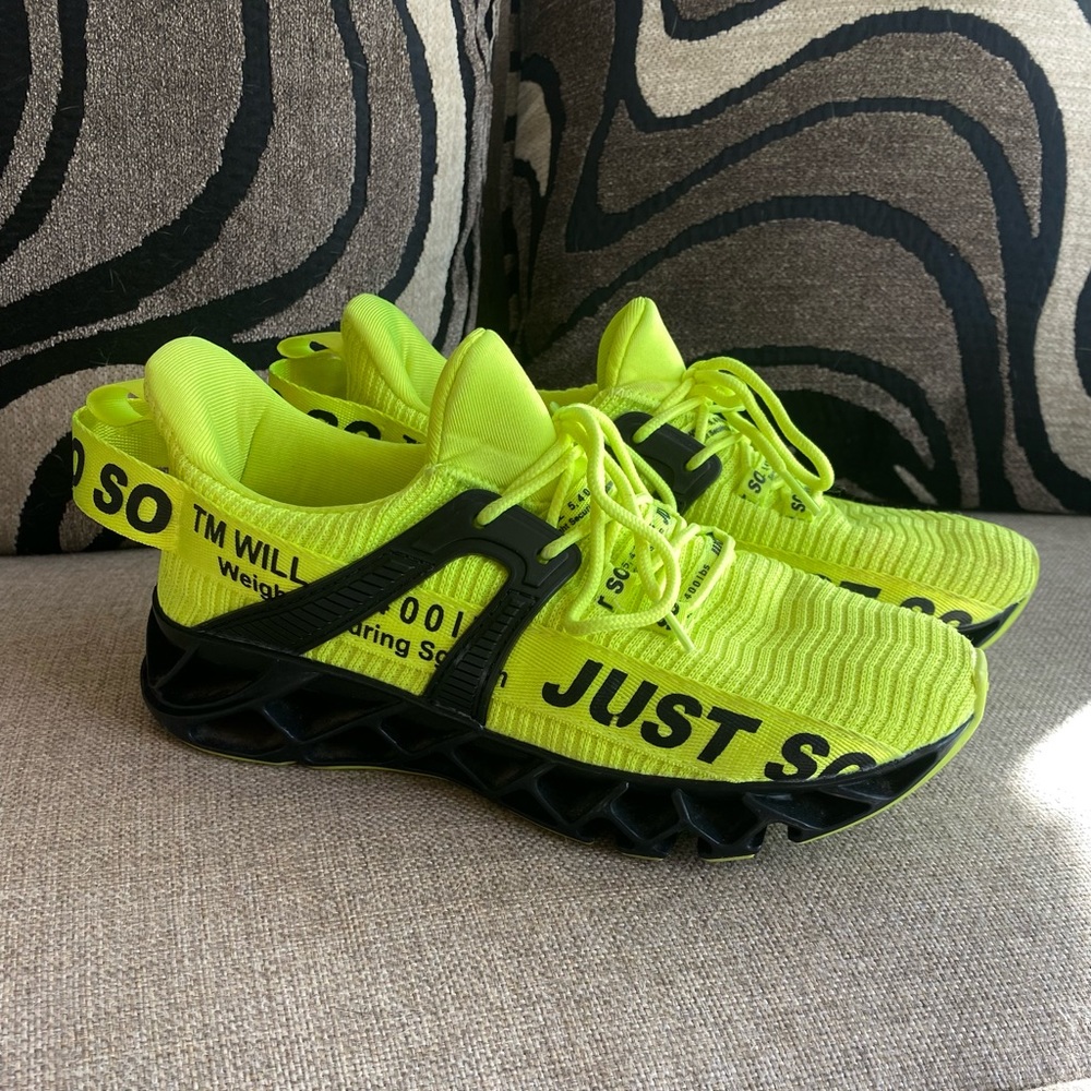Just SoSo Womens 8